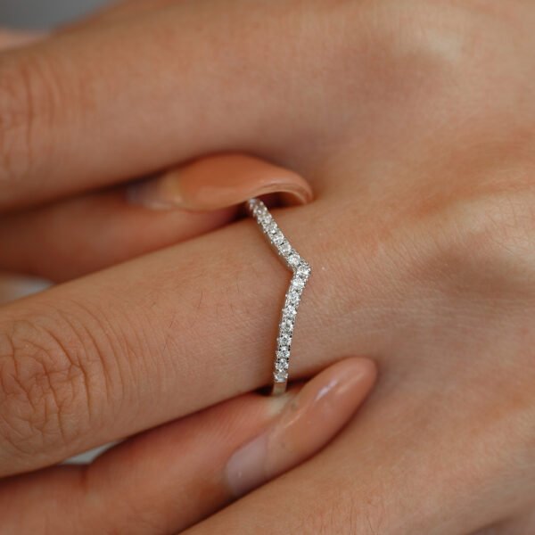925 Silver Moissanite V Shaped Ring