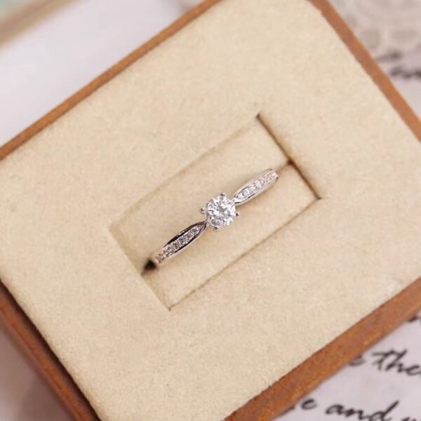 925 Sterling Silver 0.3ct Moissanite Ring