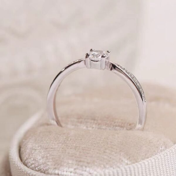 925 Sterling Silver 0.3ct Moissanite Ring