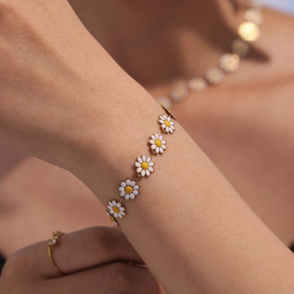 Stainless Steel Interlocking Double Rings Necklace