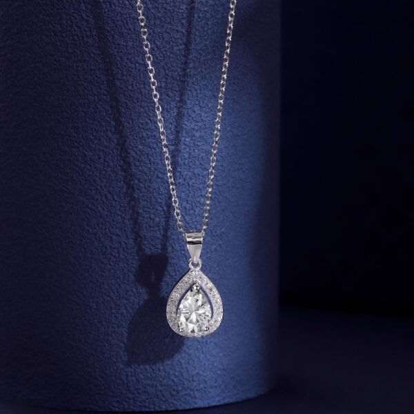 925 Silver Classic Pear Pendant Necklace