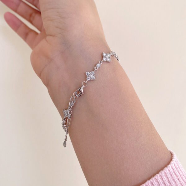 Clover Moissanite Bracelet