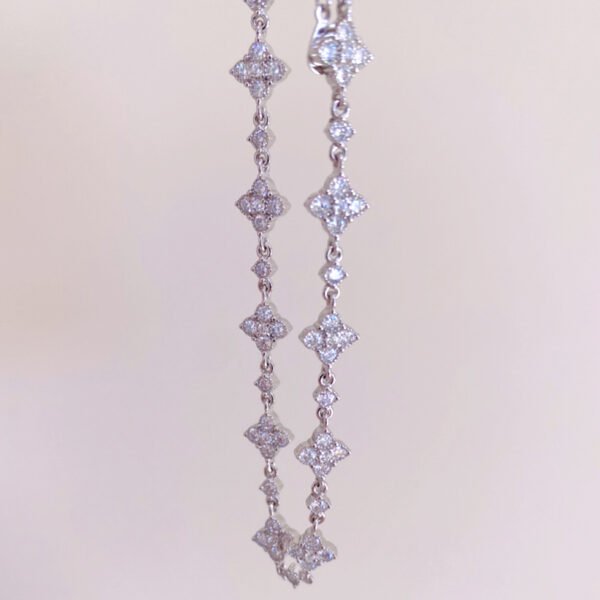 Clover Moissanite Bracelet