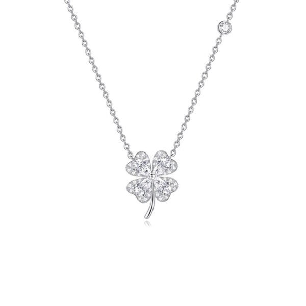 clover necklace