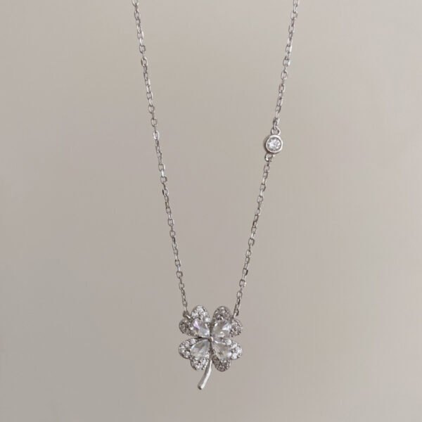 Silver Clover Necklace